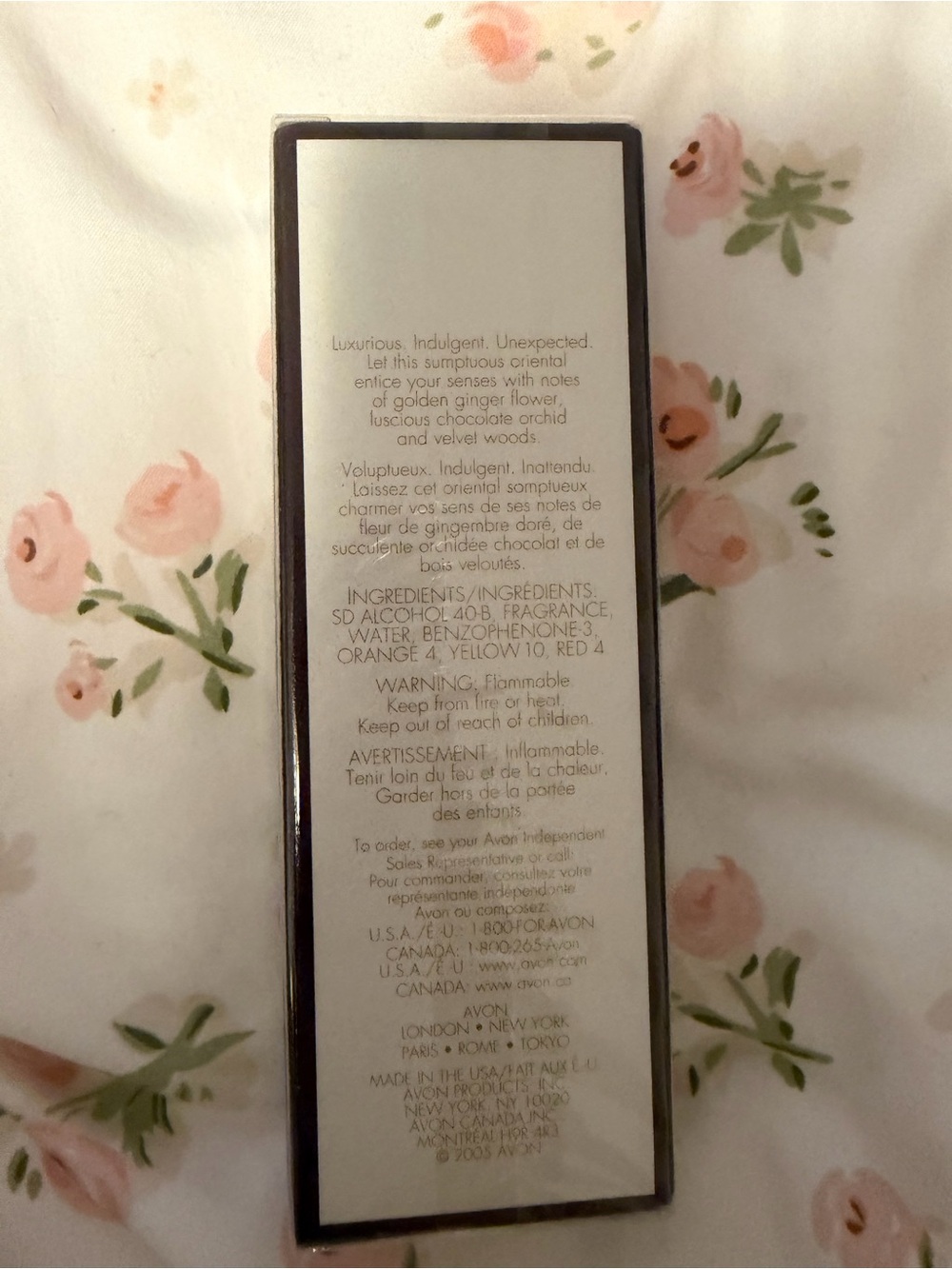 Avon Extraordinary Skincare Serum – White and Gold Accents - Picture 2 of 2